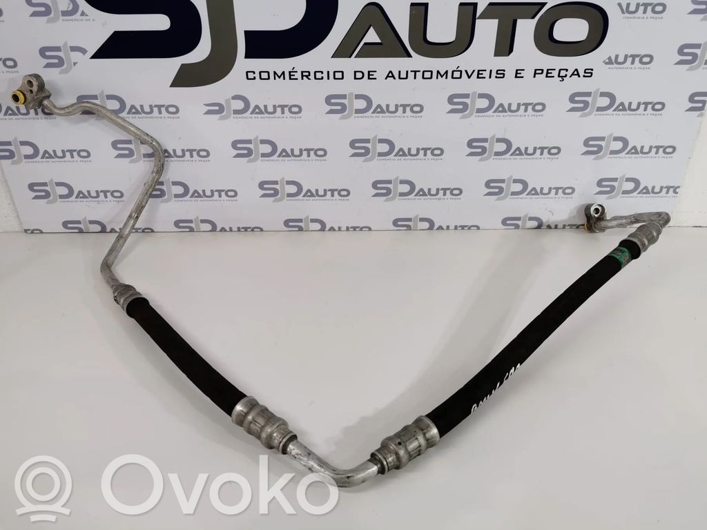 BMW 3 E90 E91 Ilmastointilaitteen putki (A/C) 
