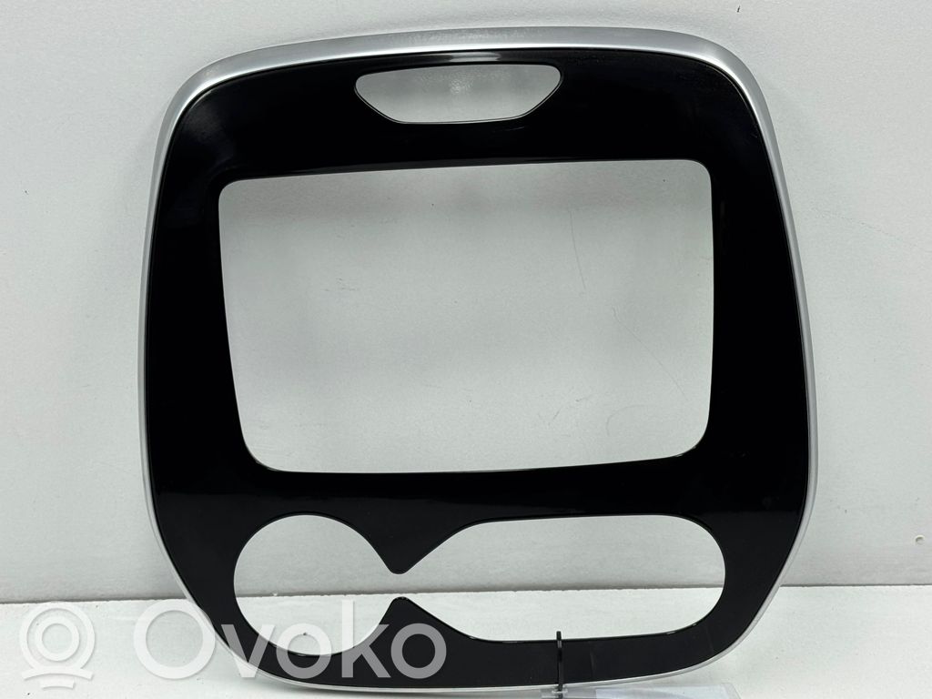 Renault Captur Radio/GPS head unit trim 
