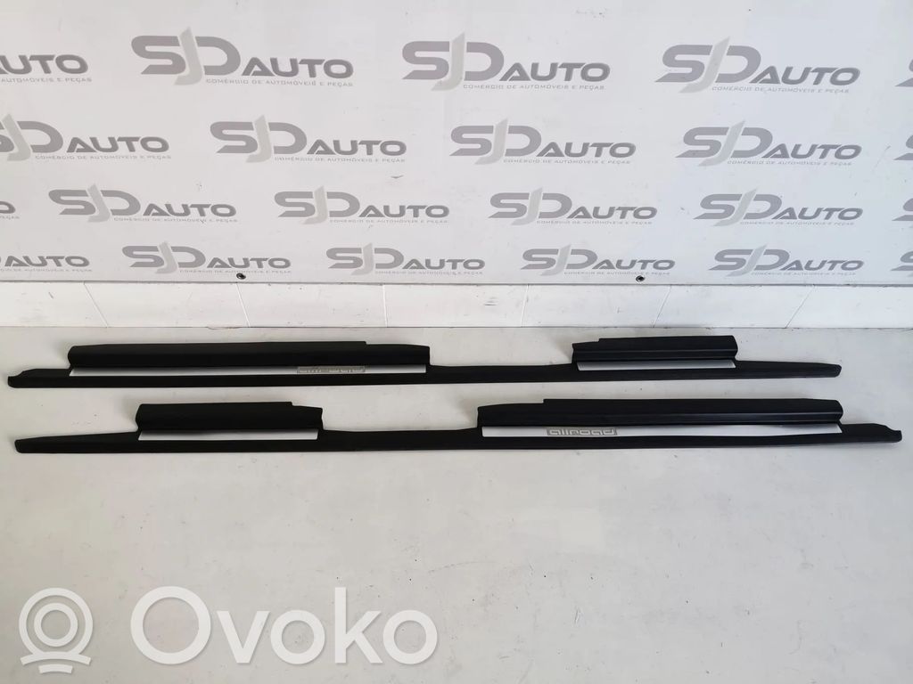 Audi A6 Allroad C5 Moldura protectora del borde delantero 