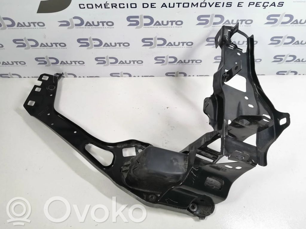 BMW 1 F40 Panel mocowanie chłodnicy / dół 