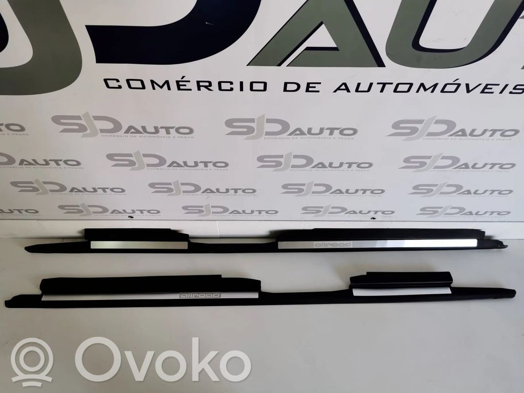 Audi A6 Allroad C5 Moldura protectora del borde delantero 