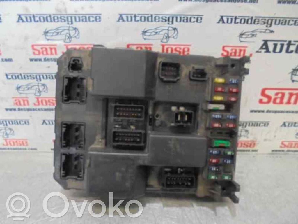 Peugeot 307 Módulo de fusible 