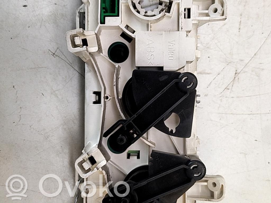 Renault Clio II Climate control unit 