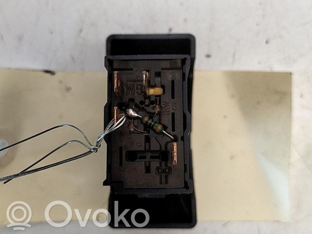 Opel Astra G Hazard light switch 