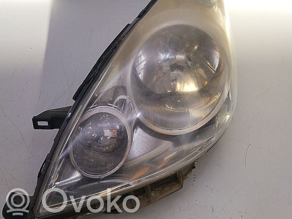 Nissan Note (E11) Headlight/headlamp 
