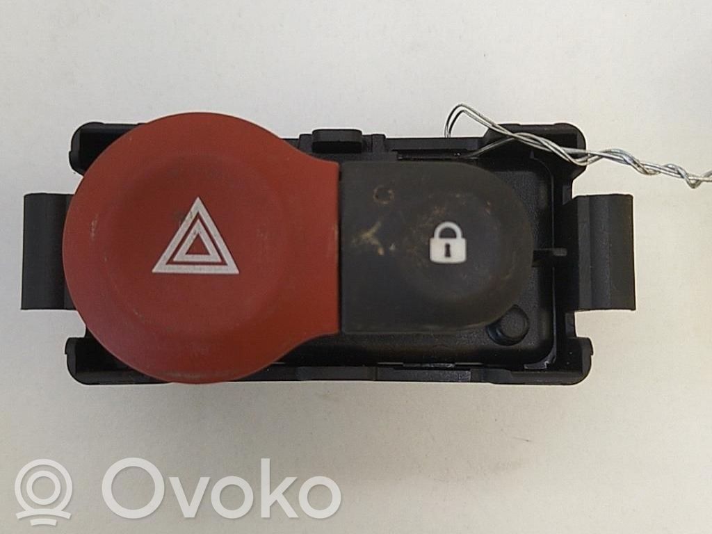 Botón interruptor de luz de peligro   252103766R