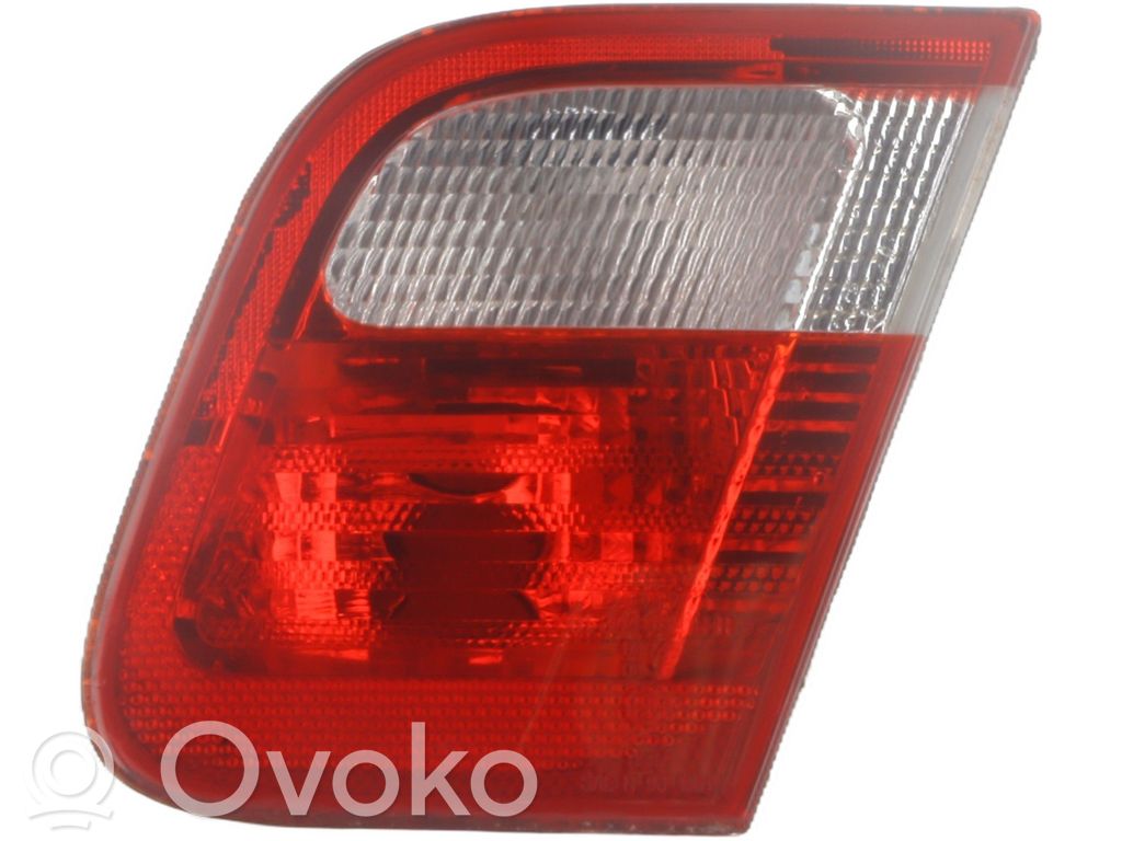 BMW 3 E46 Tailgate rear/tail lights 