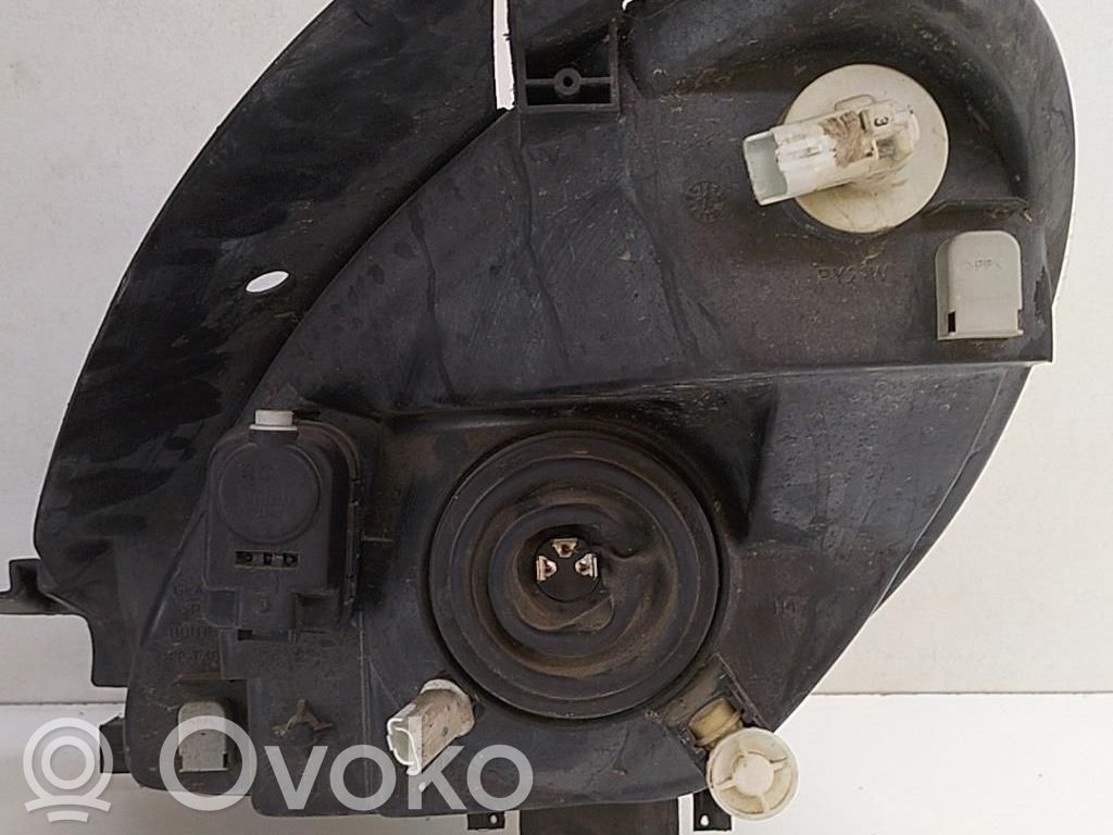 Citroen Xsara Picasso Lampa przednia 