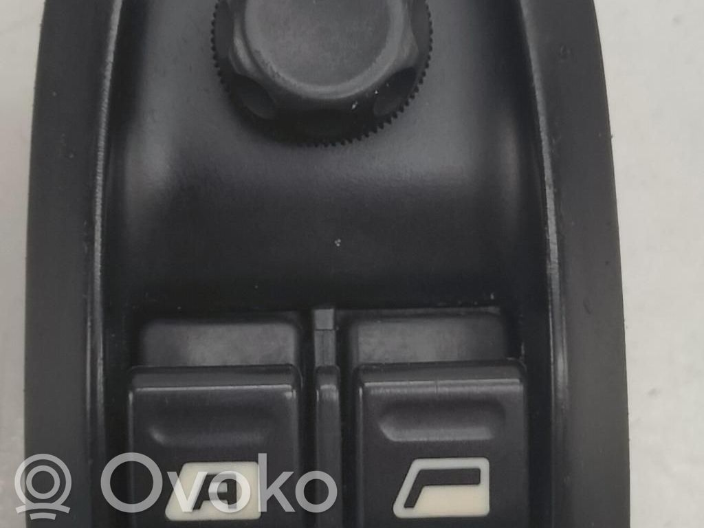 Peugeot Expert Electric window control switch 
