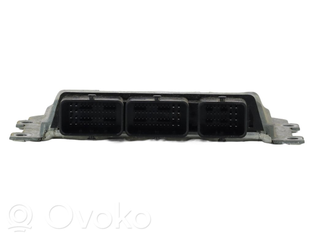Renault Clio IV Engine control unit/module 