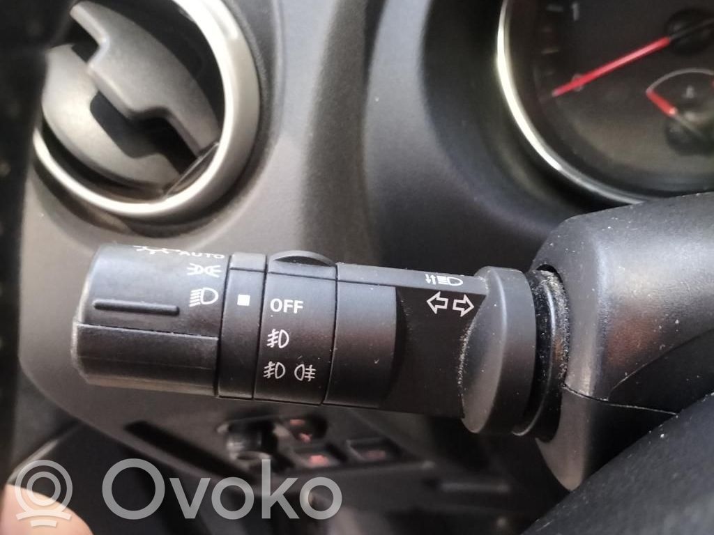 Nissan Qashqai Commodo, commande essuie-glace/phare 