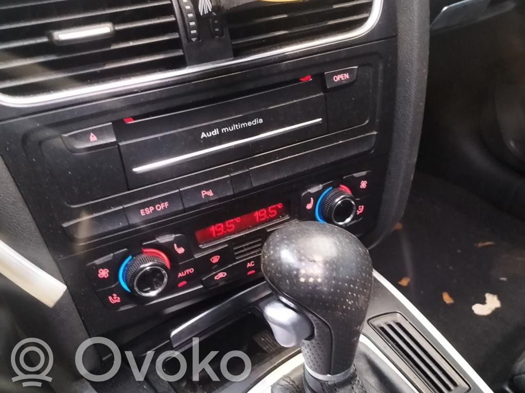 Audi A5 8T 8F Panel / Radioodtwarzacz CD/DVD/GPS 