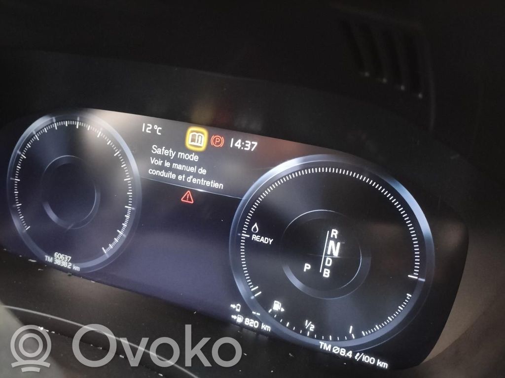 Volvo XC60 Licznik / Prędkościomierz 