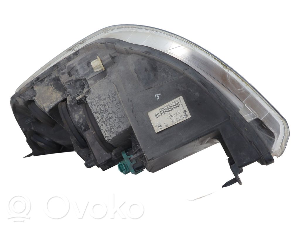 Opel Movano B Far 