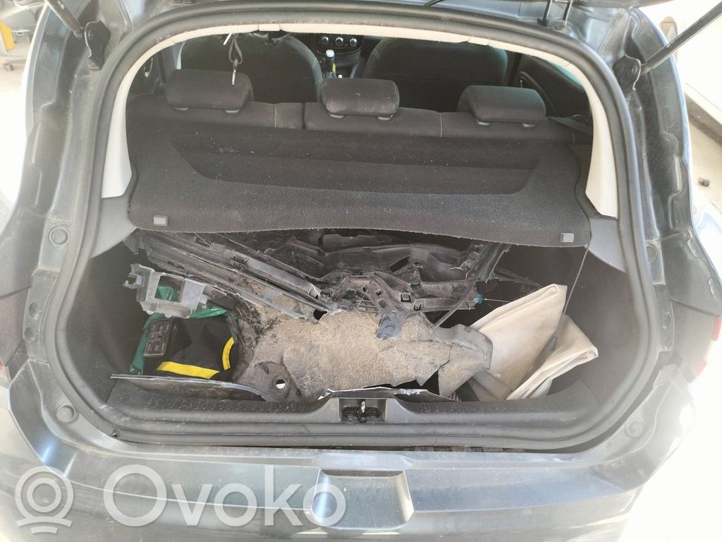 Renault Clio IV Hattuhylly 
