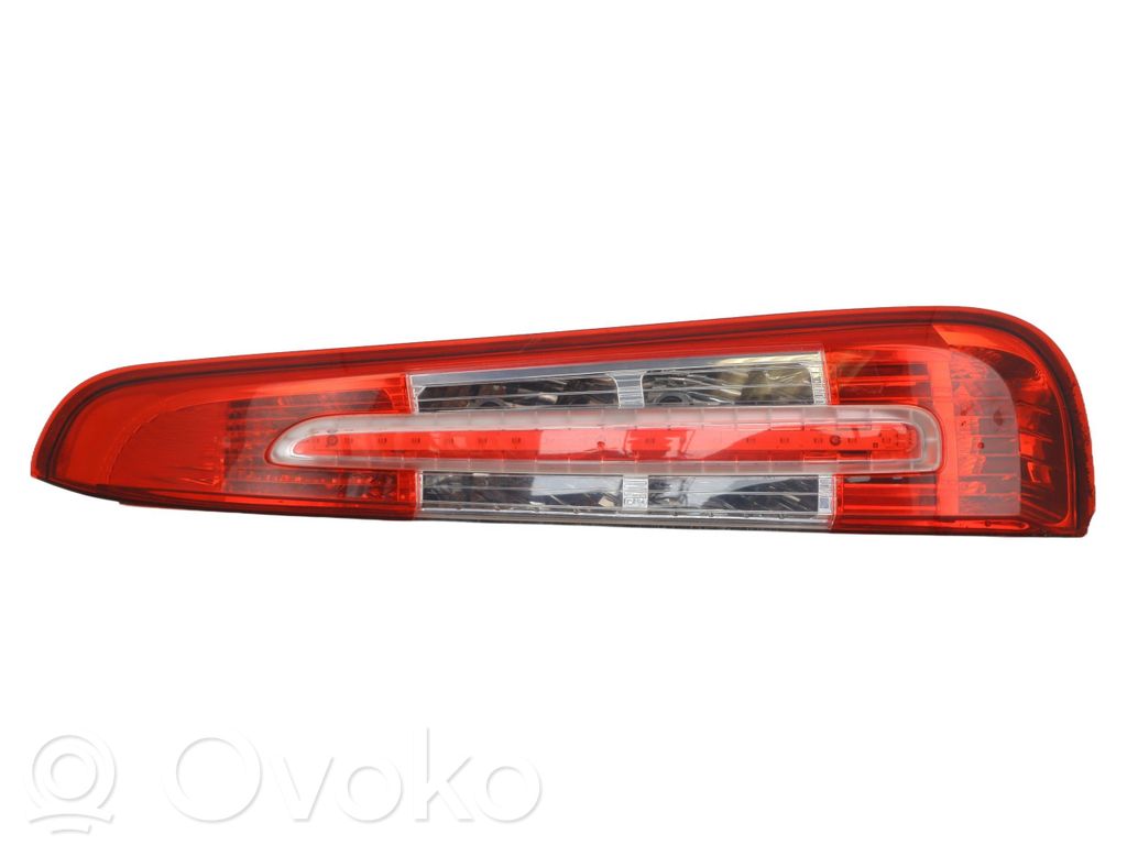 Ford C-MAX I Aizmugurējais lukturis virsbūvē 