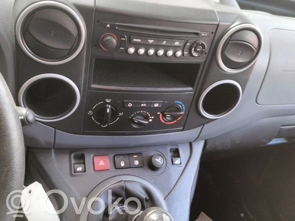 Citroen Berlingo Unidad delantera de radio/CD/DVD/GPS 