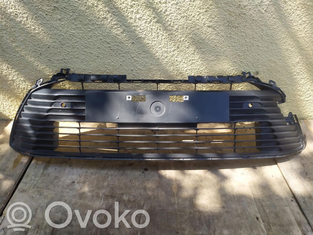 Toyota Corolla E210 E21 Rejilla inferior del parachoques delantero 