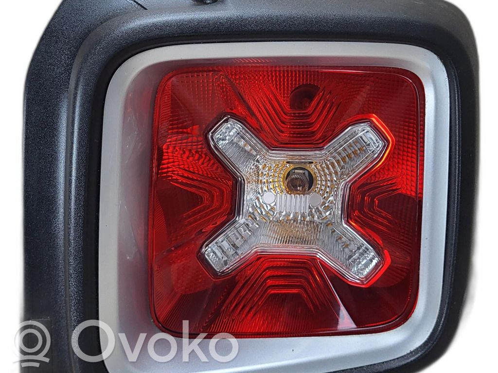 Jeep Renegade Lampa tylna 