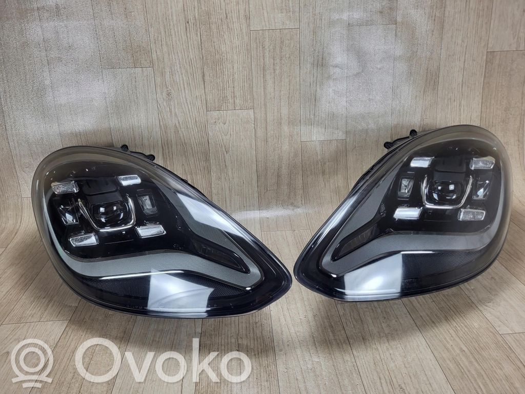Porsche Panamera (971) Lampy przednie / Komplet 