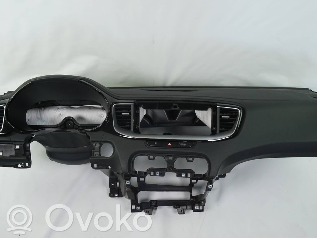 KIA Ceed Panelis 