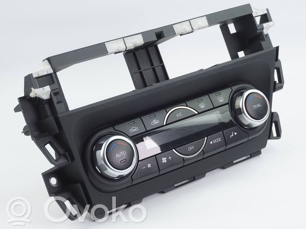 Mazda 3 II Climate control unit 