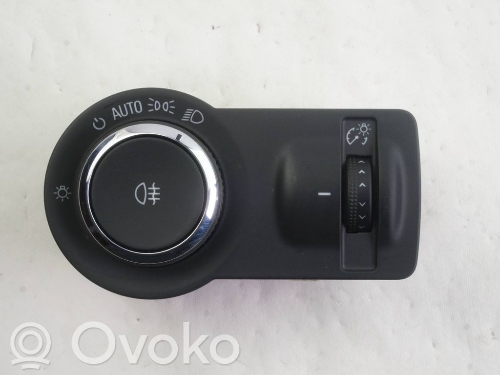 Opel Insignia A Light switch 