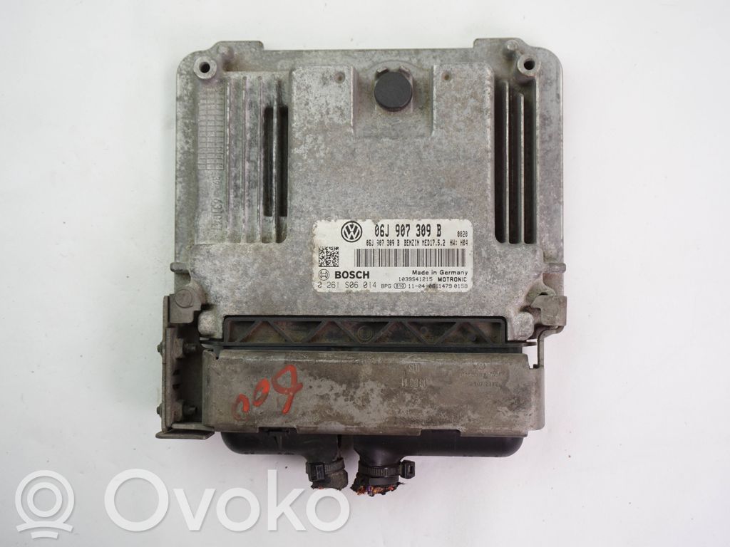 Volkswagen PASSAT B7 Engine control unit/module 