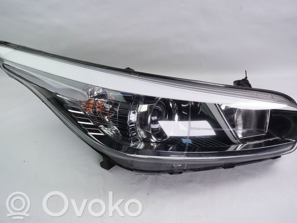 KIA Ceed Headlight/headlamp 
