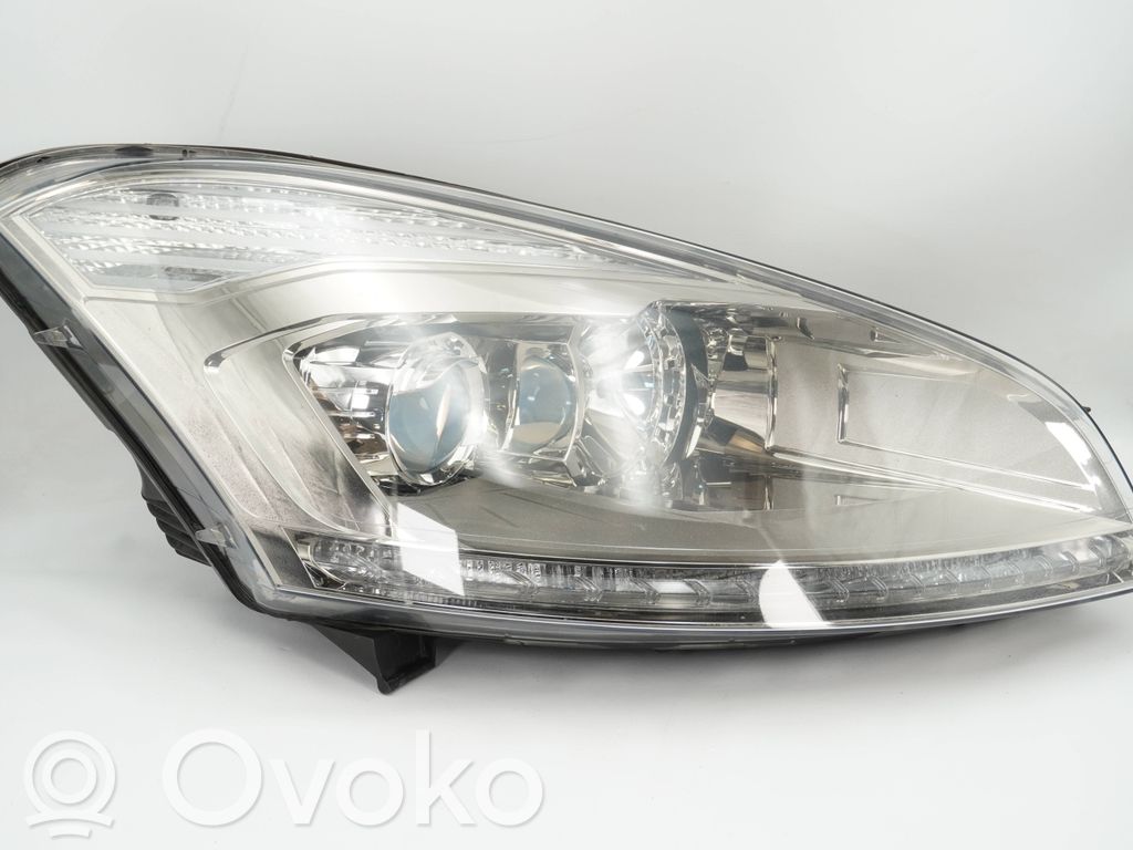 Citroen C4 I Picasso Priekšējais lukturis 