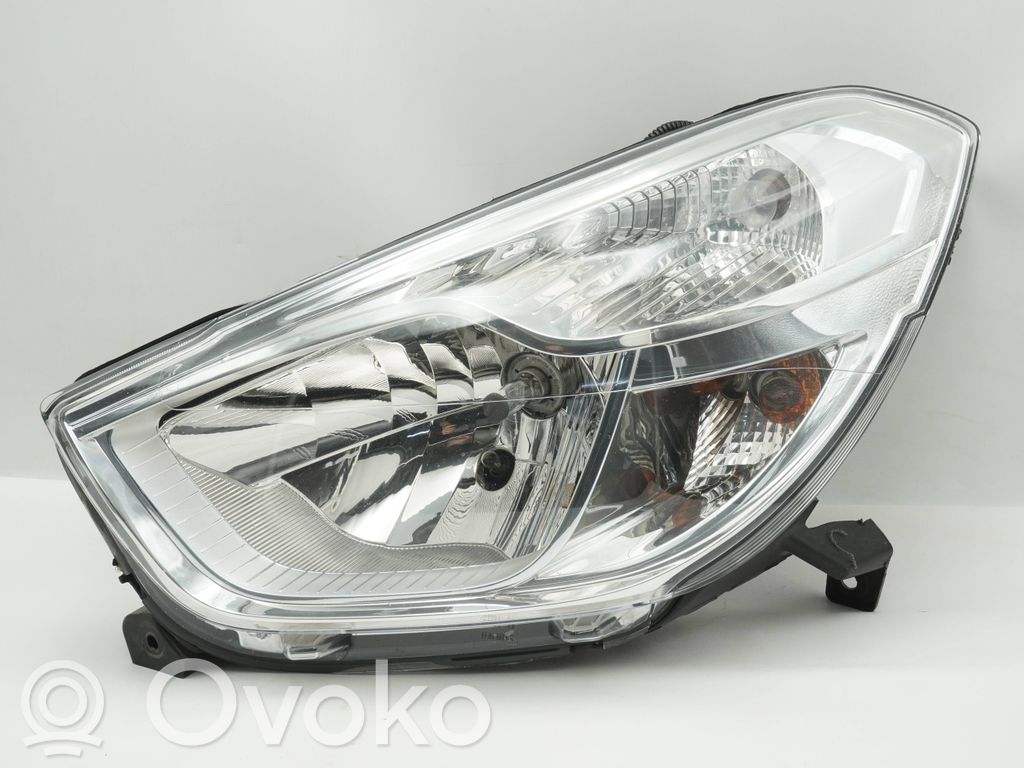 Dacia Dokker Lampa przednia 