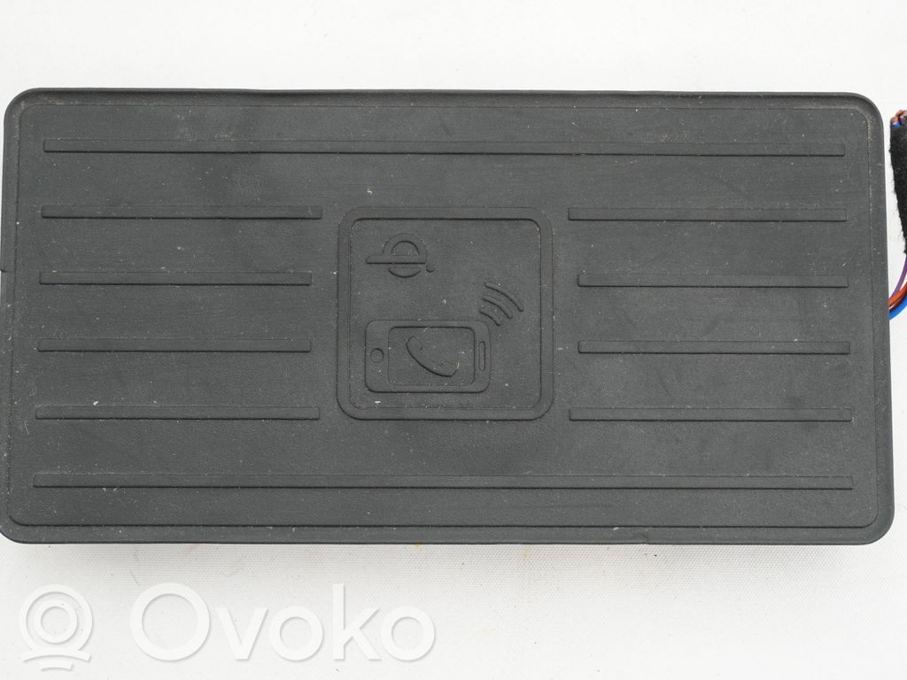 Audi Q4 Sportback e-tron Wireless charging module 