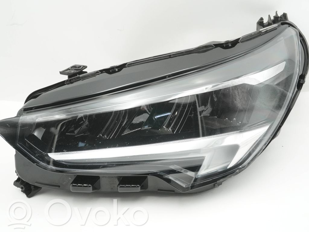 Opel Corsa F Lampa przednia 