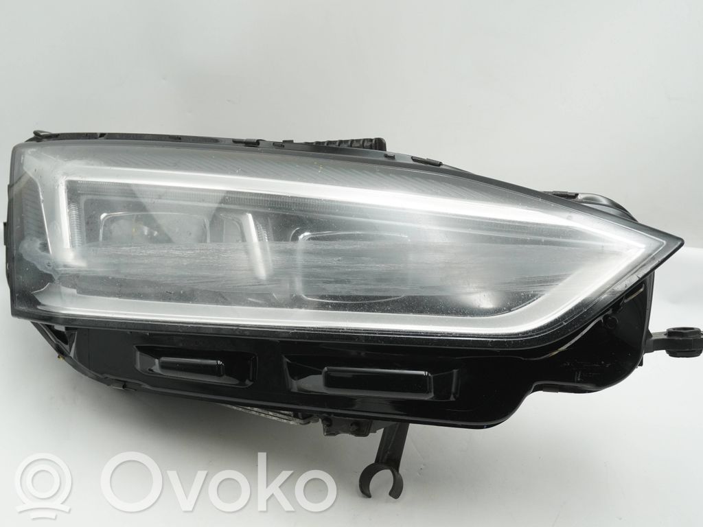 Audi A5 Headlight/headlamp 