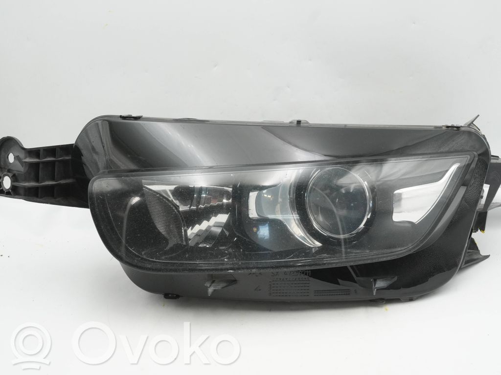 Citroen C4 II Picasso Phare frontale 