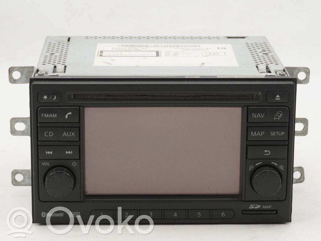 Nissan Qashqai Panel / Radioodtwarzacz CD/DVD/GPS 