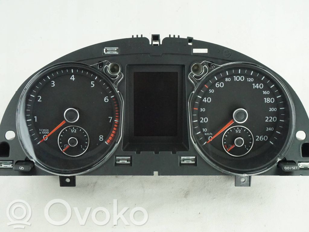 Volkswagen PASSAT B7 Vitezometru (grup de instrumente) 