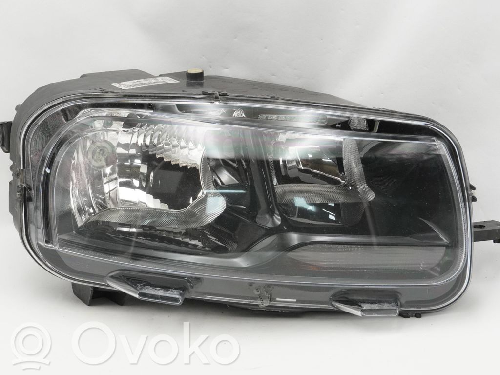Citroen C4 Cactus Scheinwerfer 