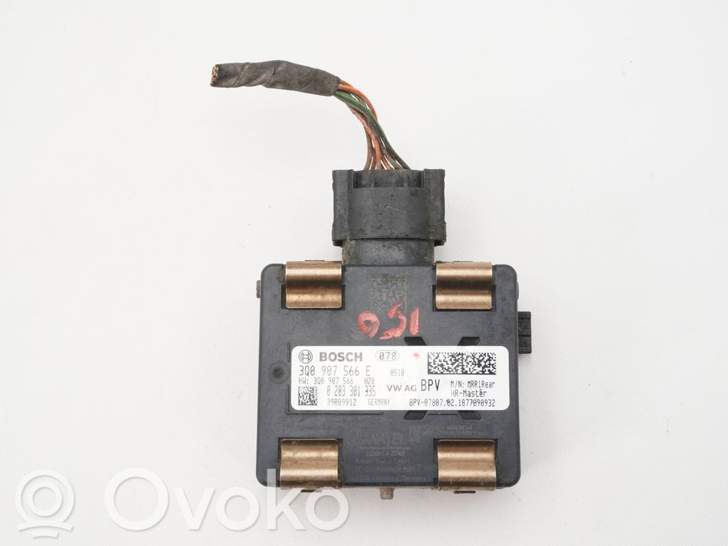Volkswagen PASSAT B8 Distronic sensor radar 