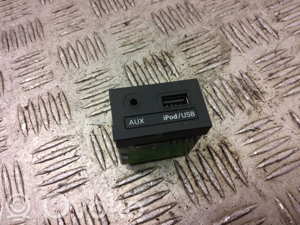 Hyundai i40 Enchufe conector USB 