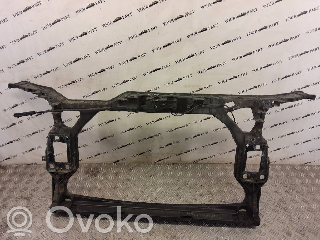 Audi S5 Radiatoru panelis 