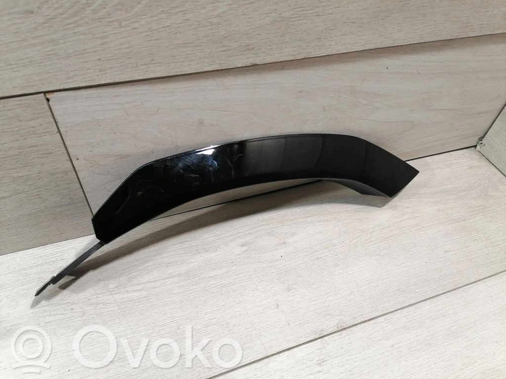 Lamborghini Urus Aizmugurējā arka 