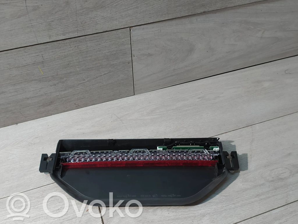 Tesla Model Y Luz de freno adicional/tercera 