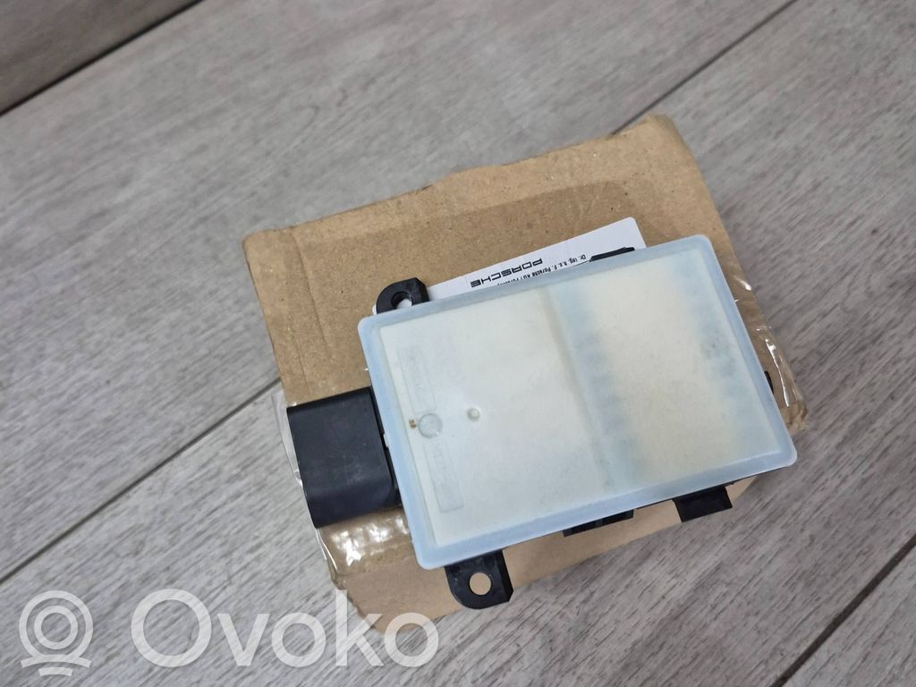 Porsche Cayenne (9Y0 9Y3) Radar / Czujnik Distronic 