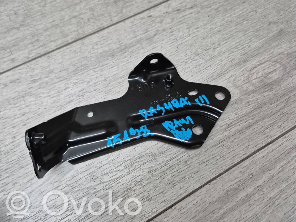 Nissan Qashqai J12 Uchwyt / Mocowanie błotnika przedniego 