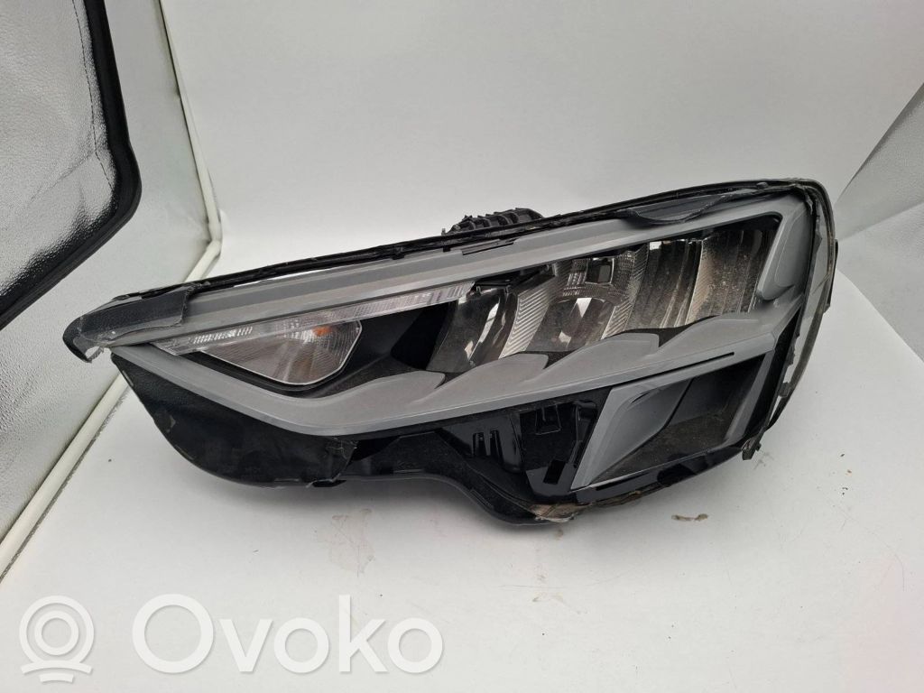 Audi A3 8Y Headlight/headlamp 