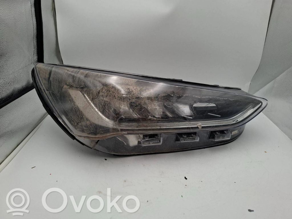 Ford Focus Headlight/headlamp 