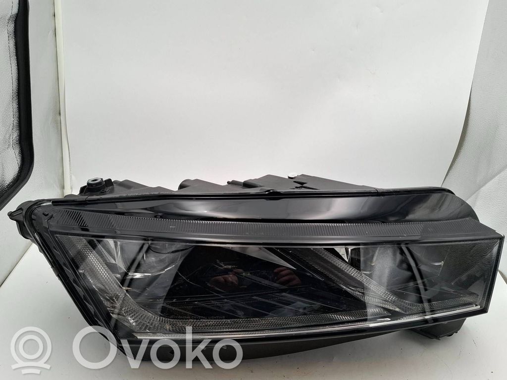 Skoda Octavia Mk4 Scheinwerfer 