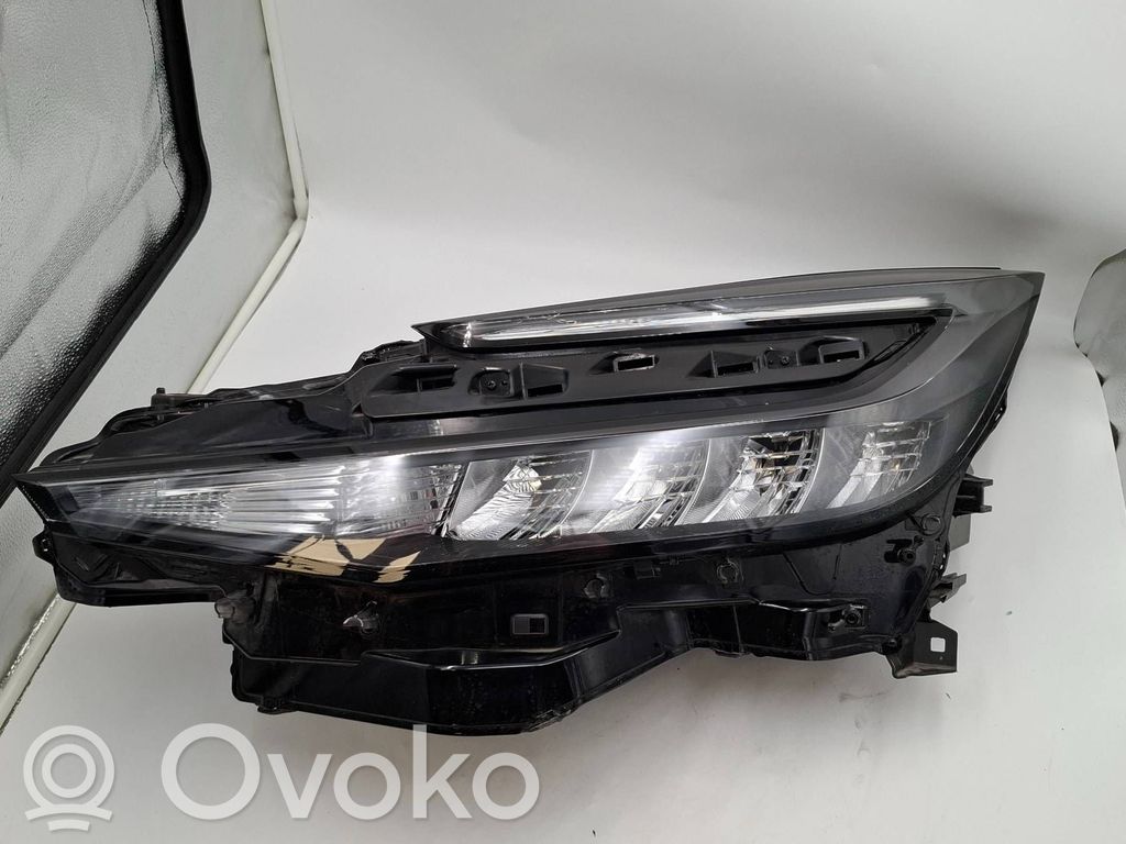 Toyota C-HR II Lampa przednia 