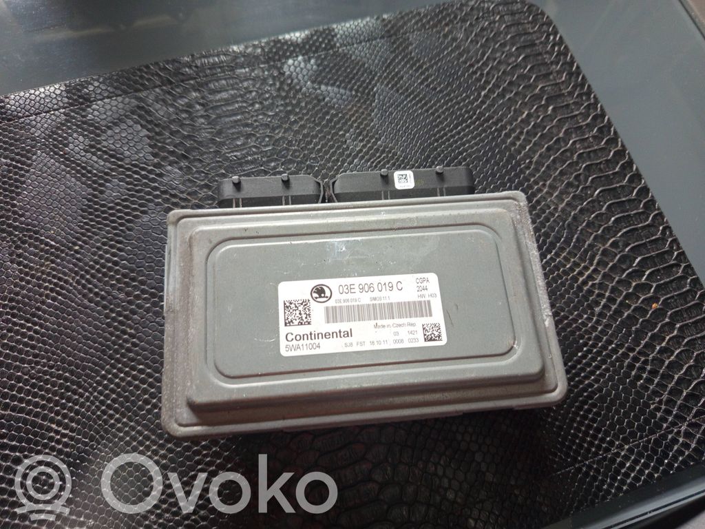 Engine control unit/module   03E906019C,5WA11004